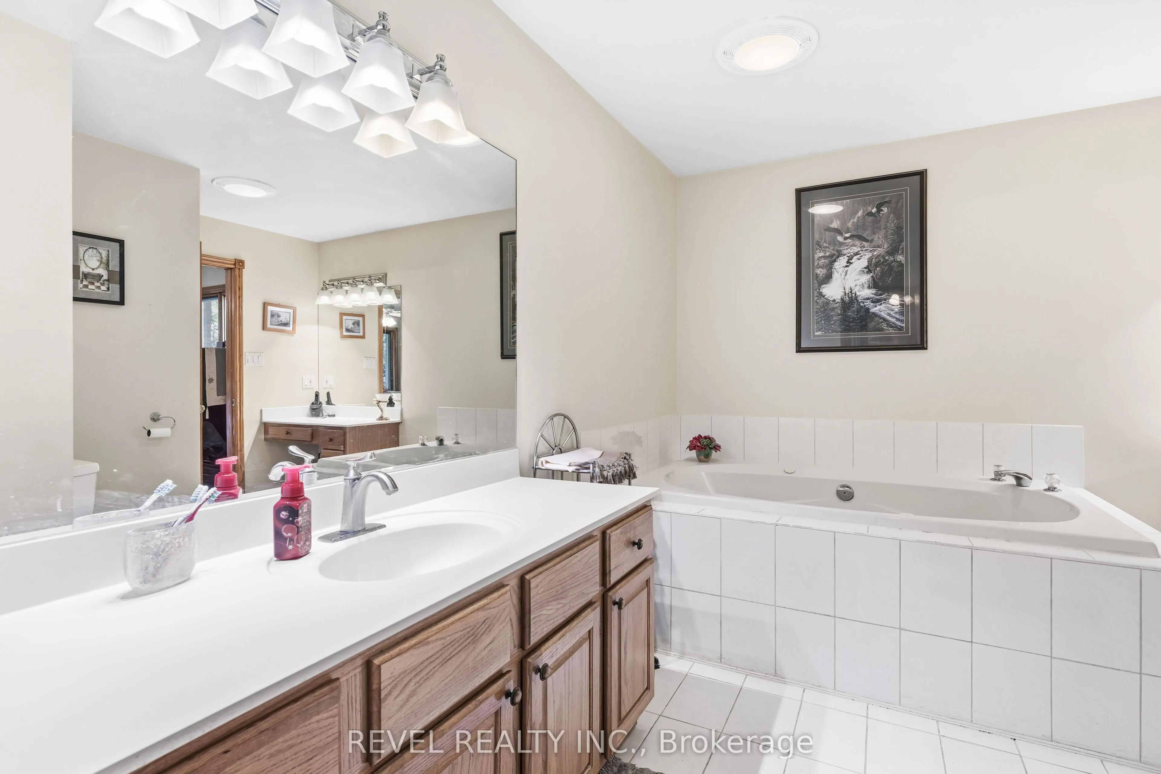 2371 County Rd 48 Road