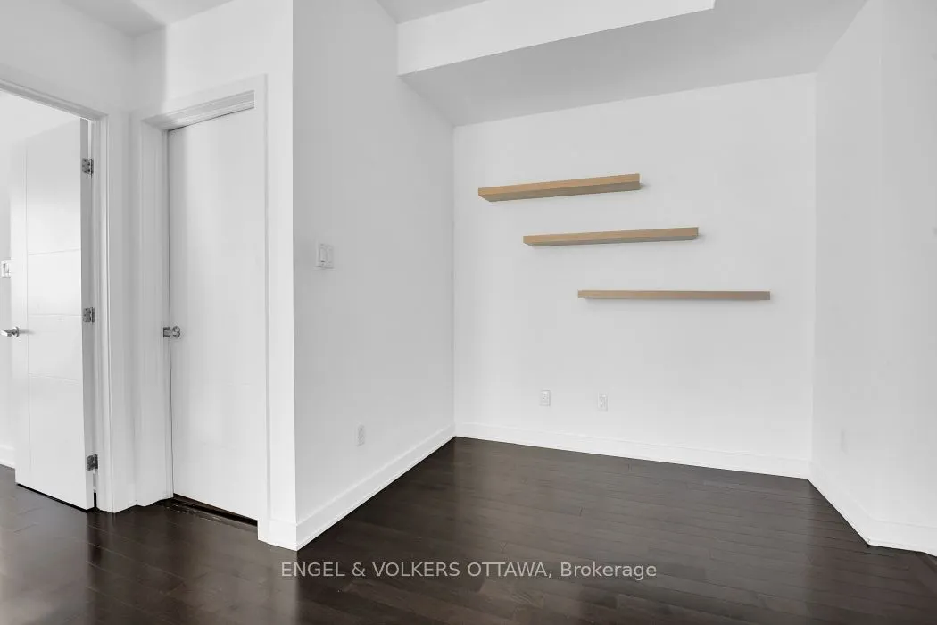 179 Metcalfe Street, #2006