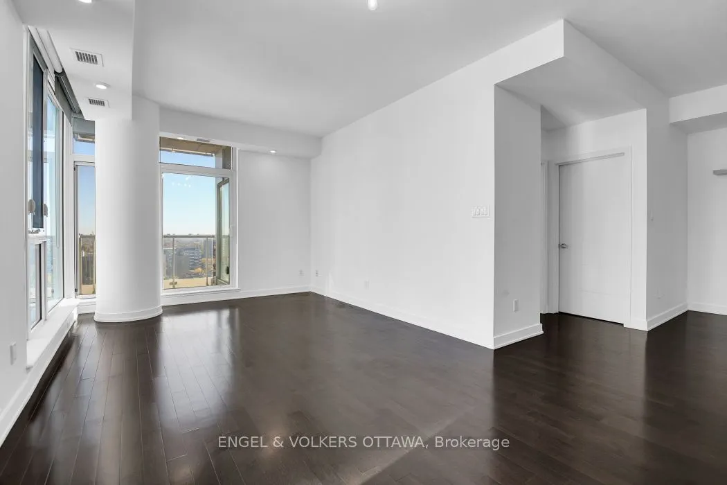 179 Metcalfe Street, #2006