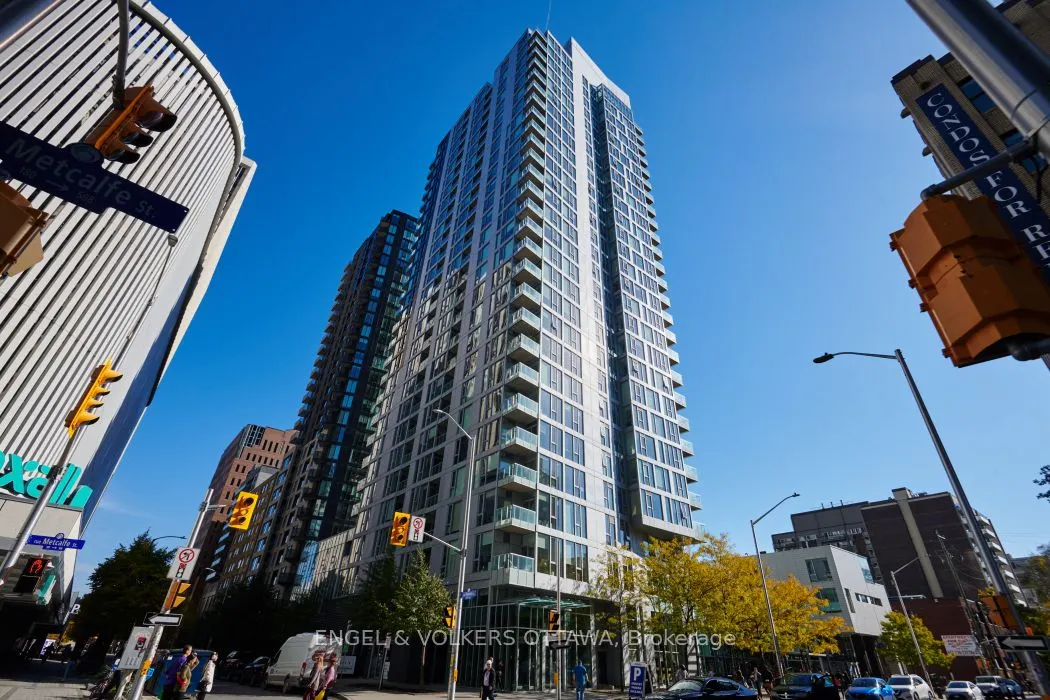 179 Metcalfe Street, #2006