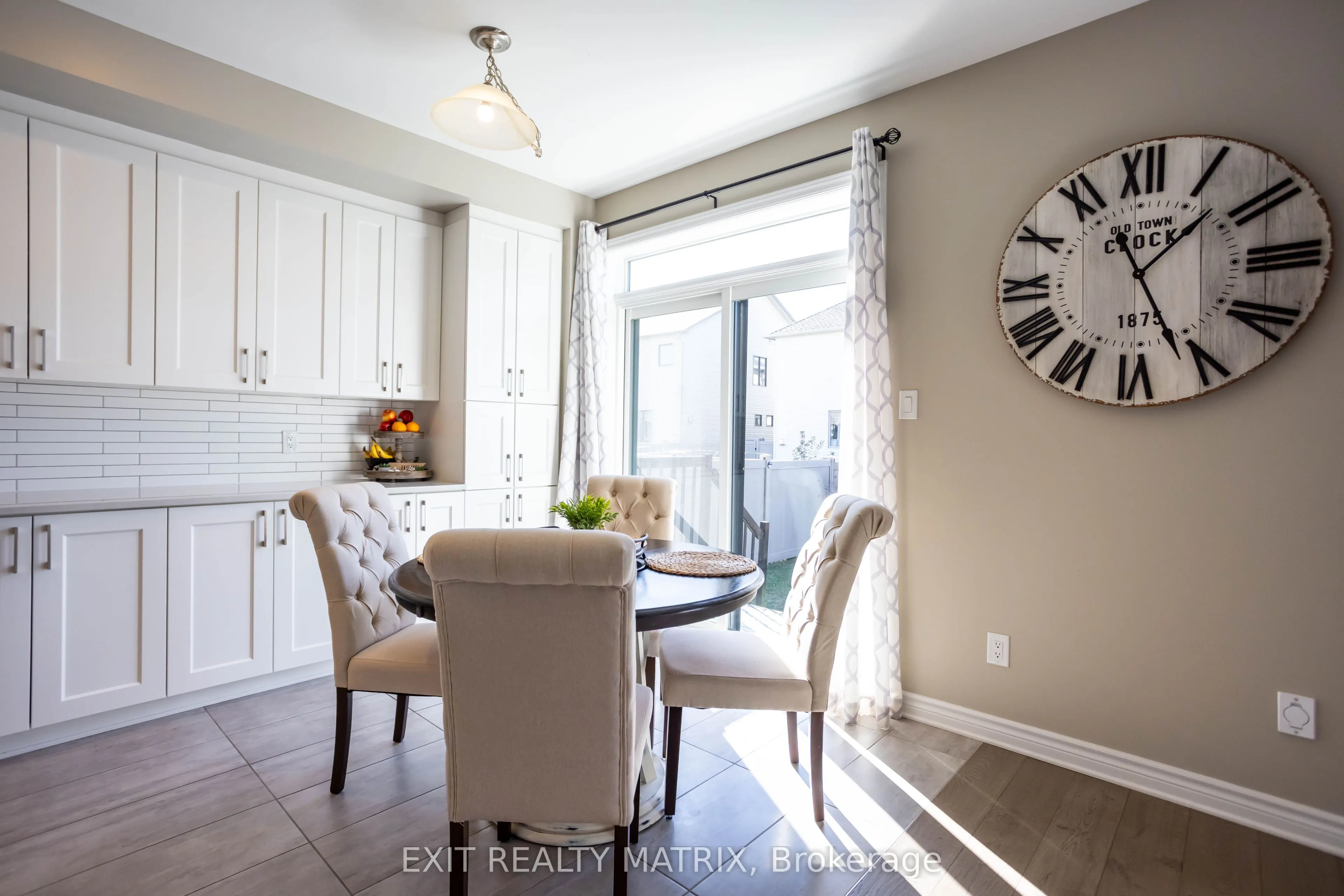 573 Strasbourg Street