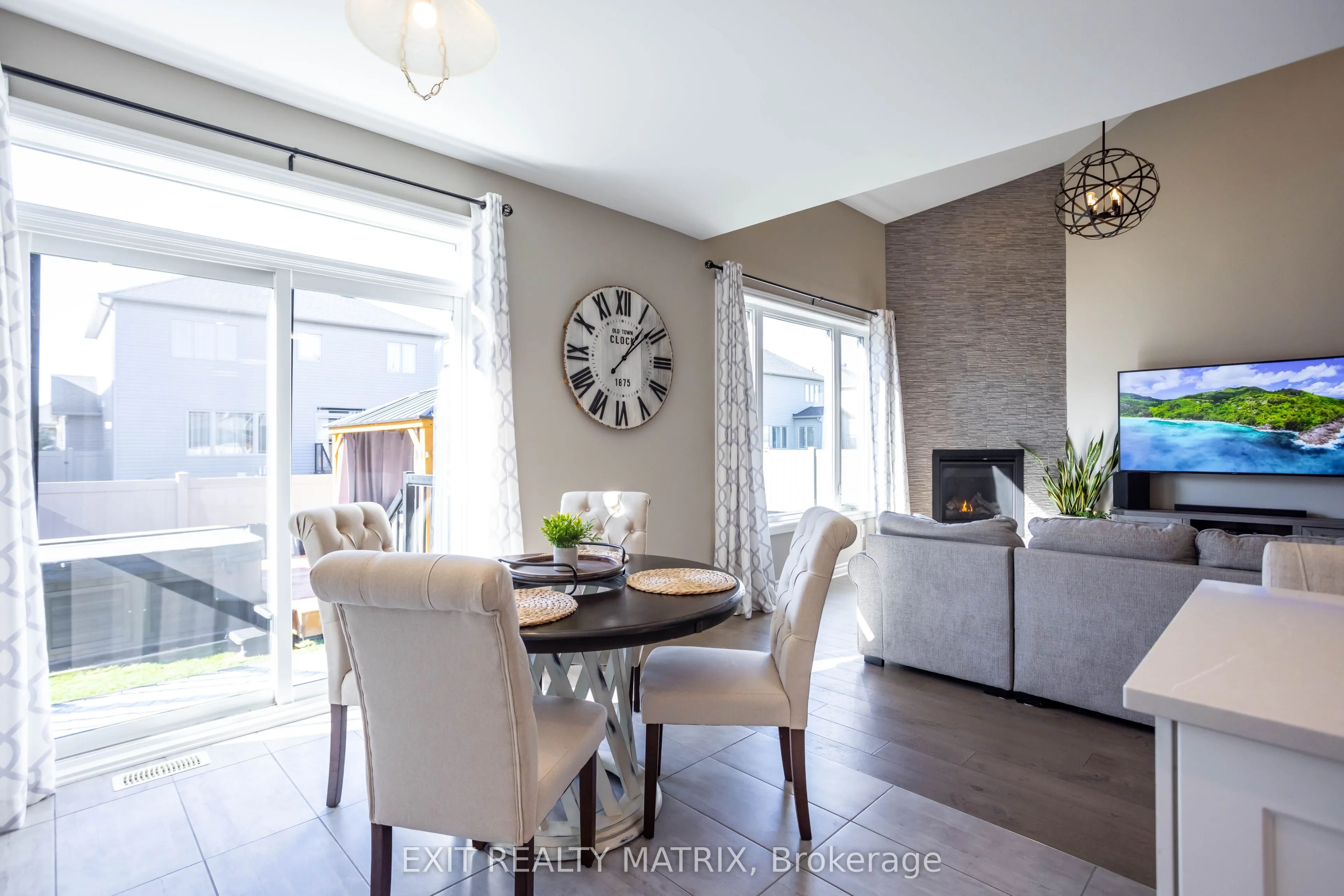 573 Strasbourg Street