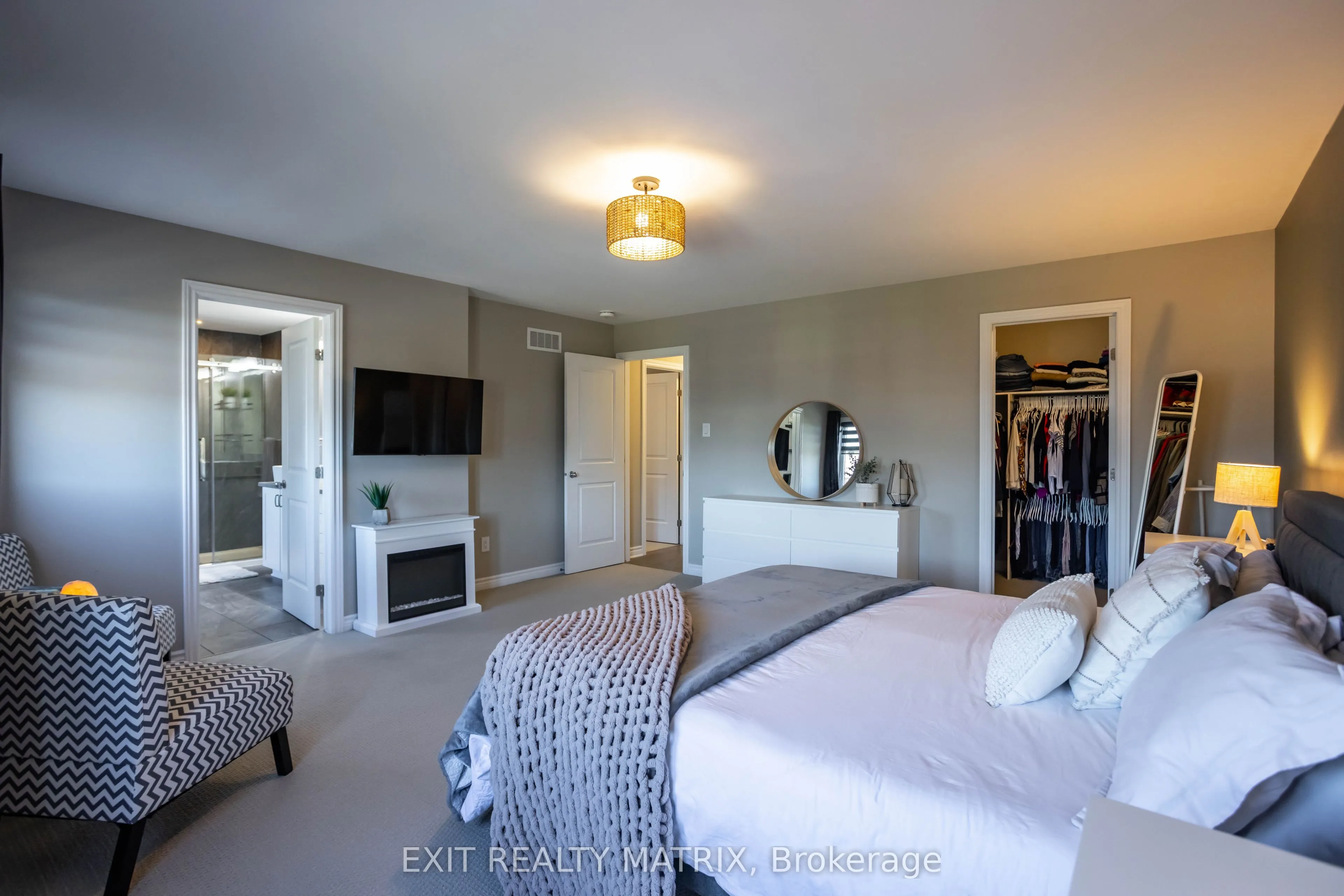 573 Strasbourg Street