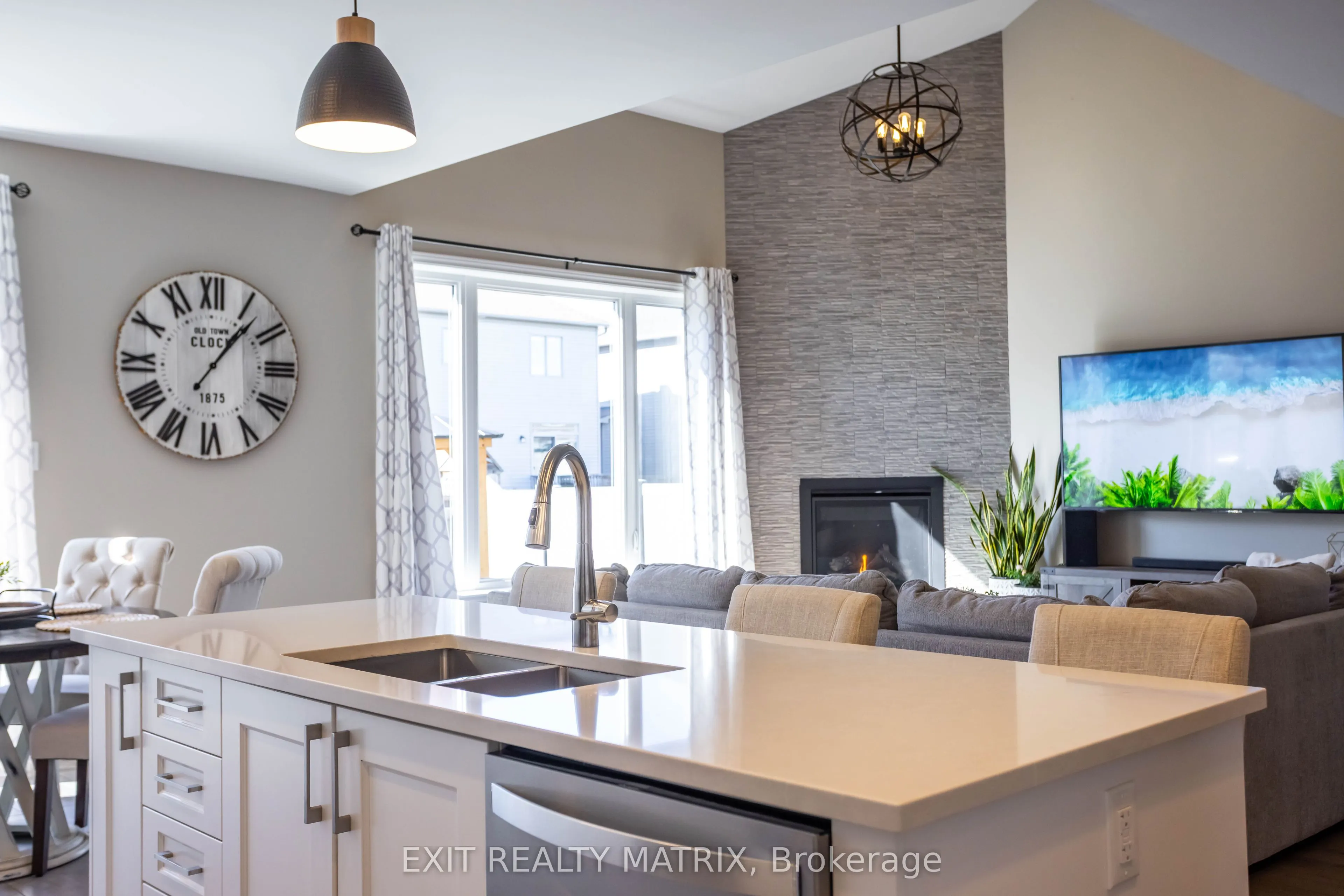 573 Strasbourg Street