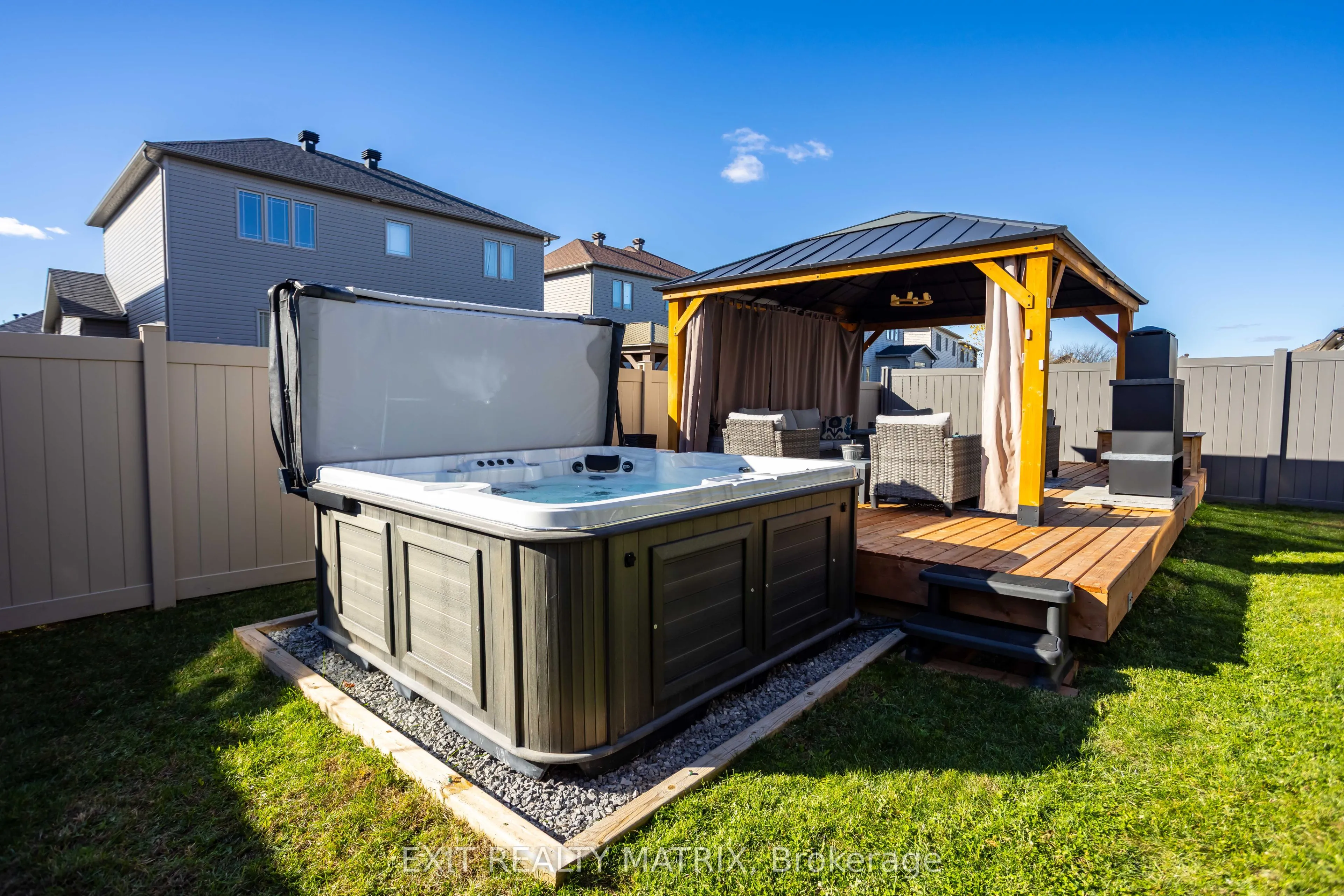 573 Strasbourg Street