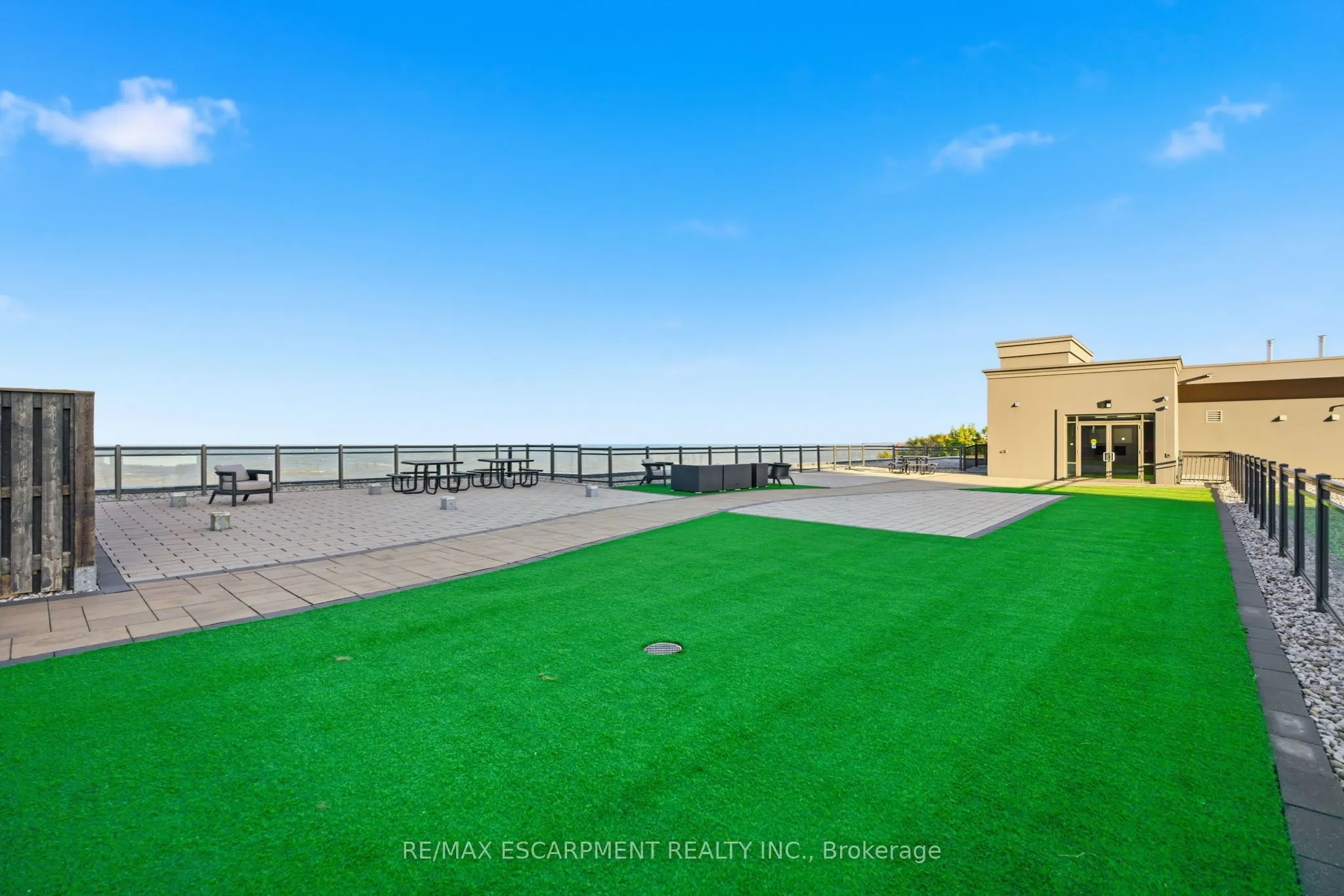 35 Southshore Crescent, #228