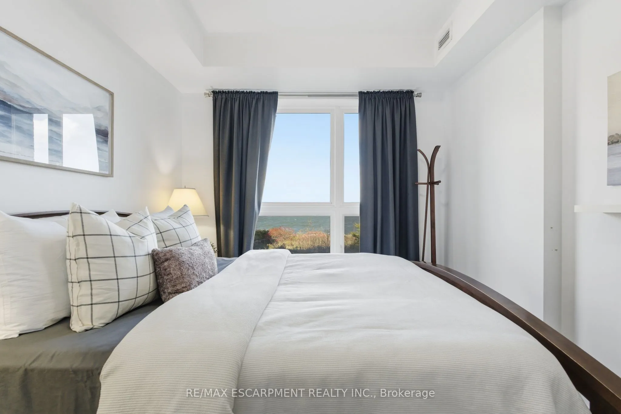 35 Southshore Crescent, #228