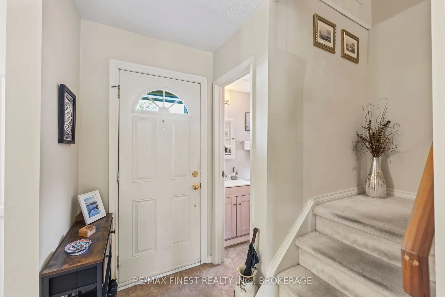 19 Macpherson Avenue, #48