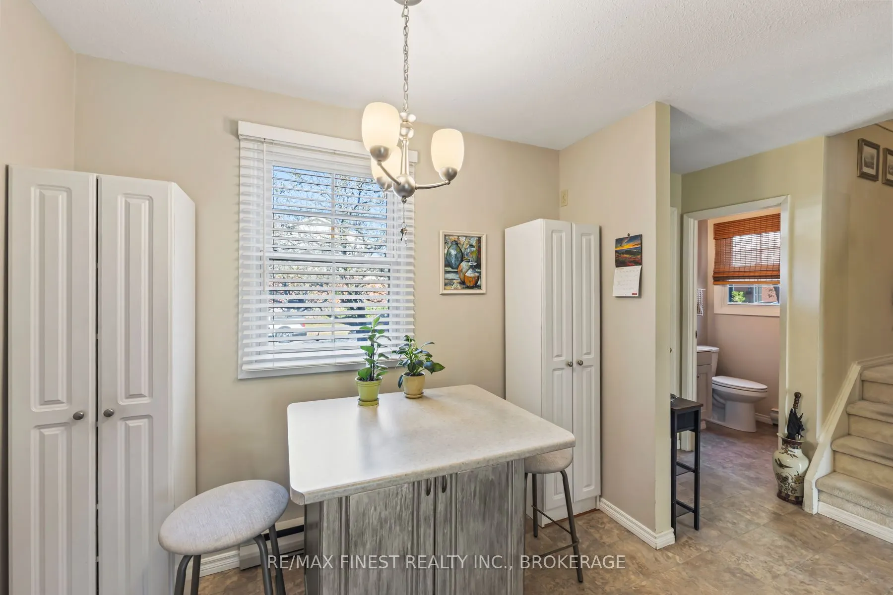 19 Macpherson Avenue, #48