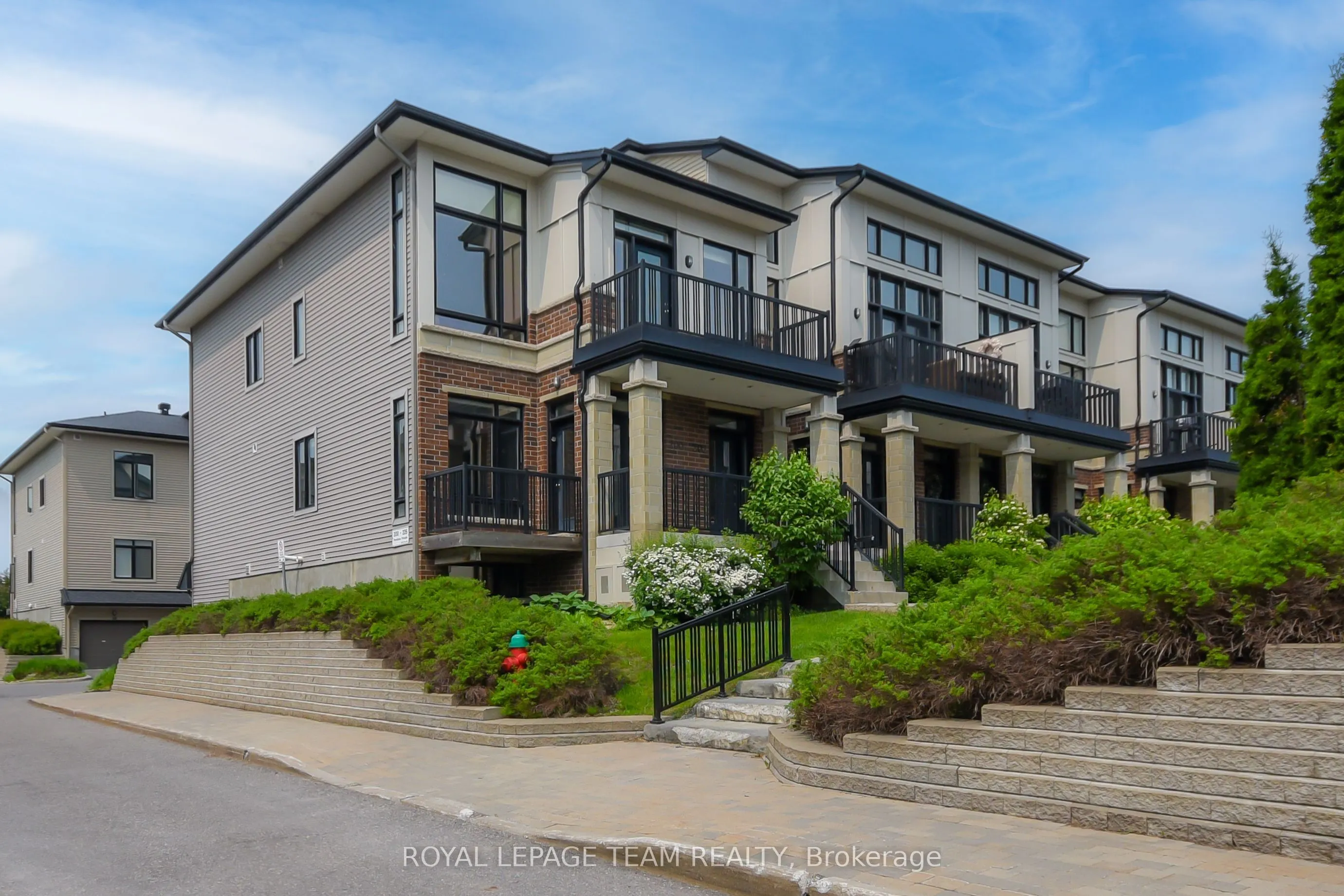 200 Pembina Private, #28