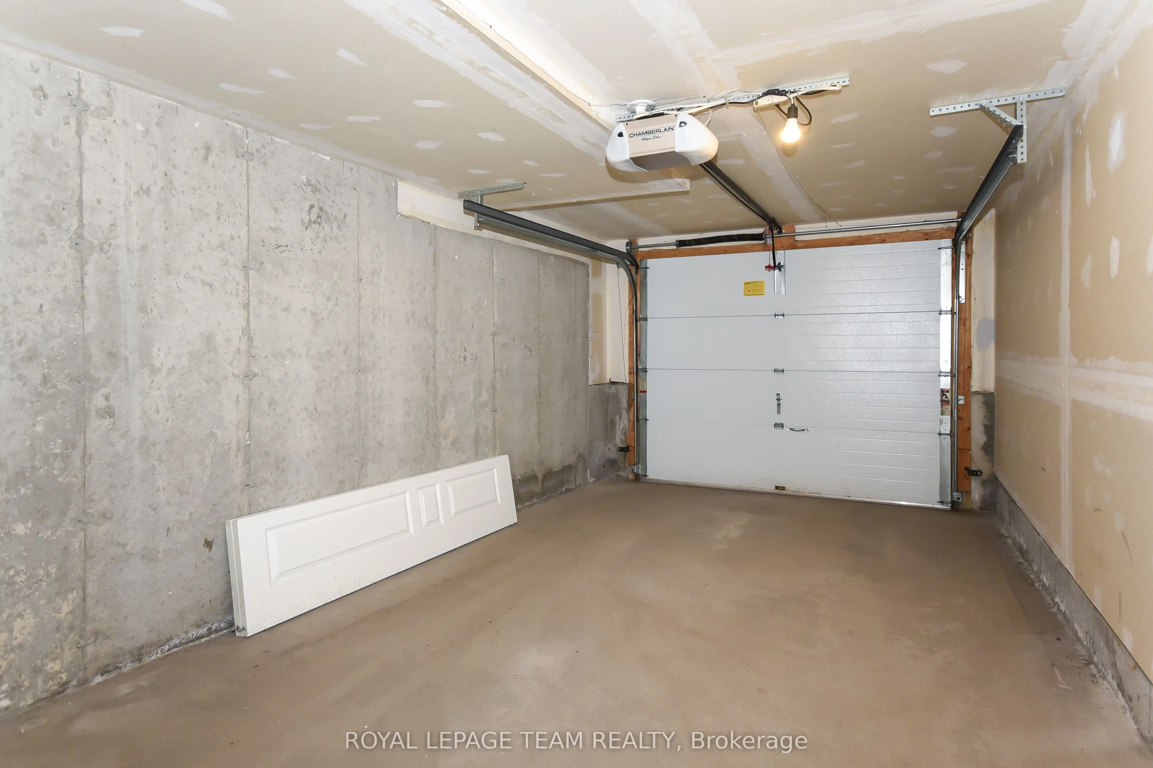 200 Pembina Private, #28