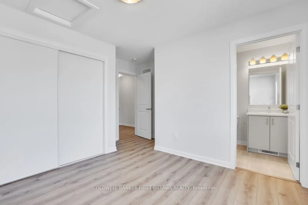 937 Creekway Private, #937