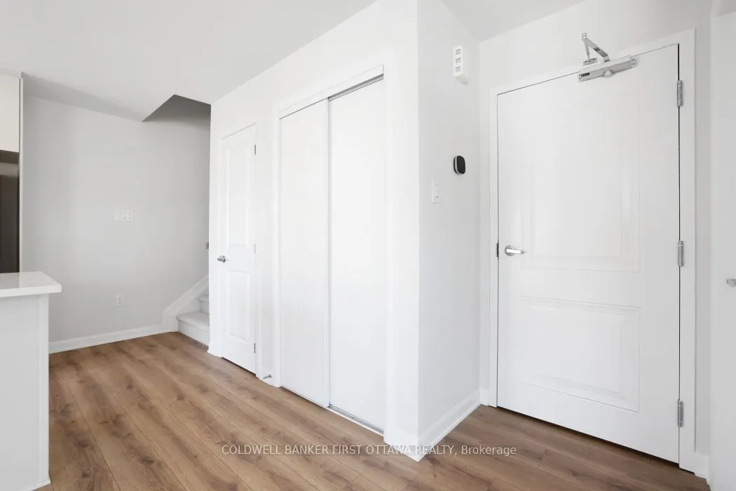 937 Creekway Private, #937