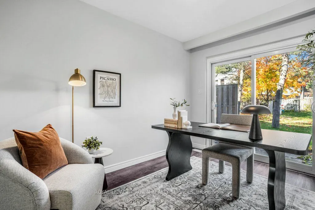 262 Westcourt Place, #12