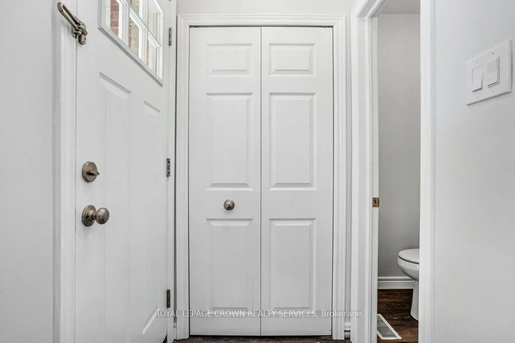 262 Westcourt Place, #12