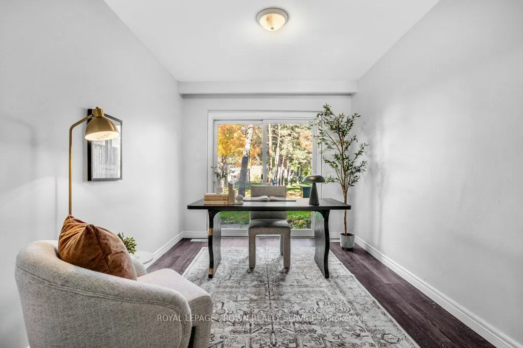 262 Westcourt Place, #12