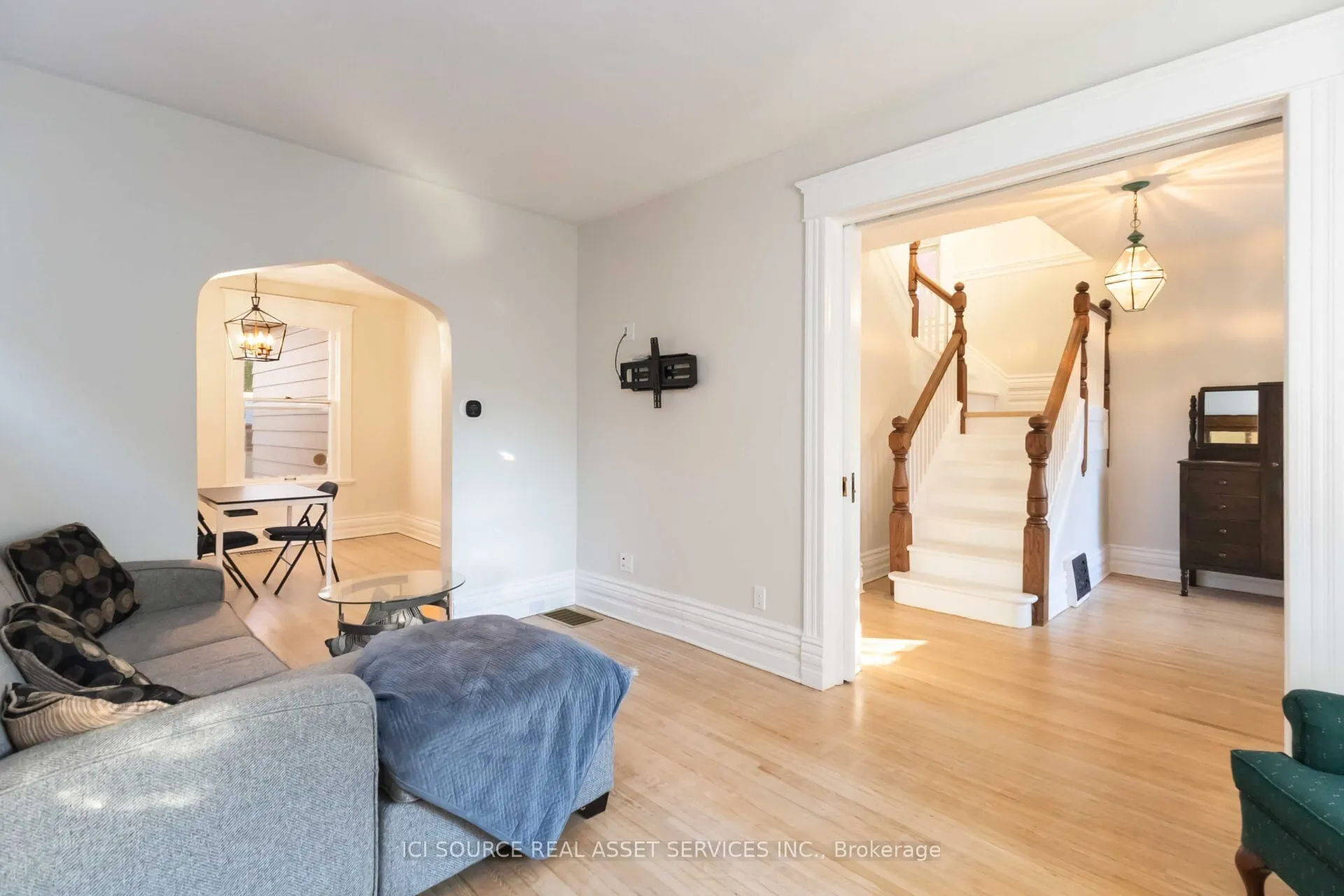 412 Grosvenor Street