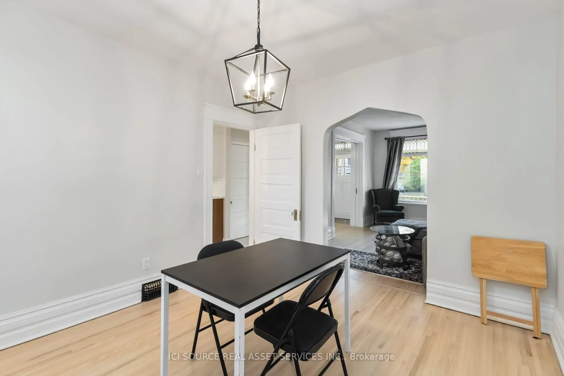 412 Grosvenor Street