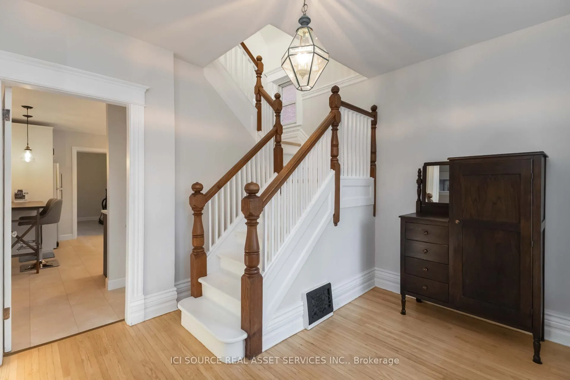 412 Grosvenor Street