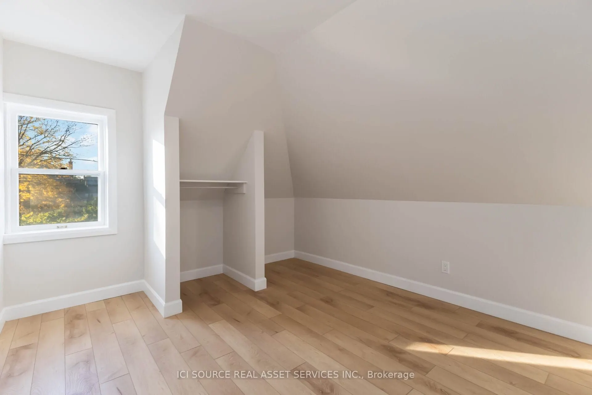 412 Grosvenor Street