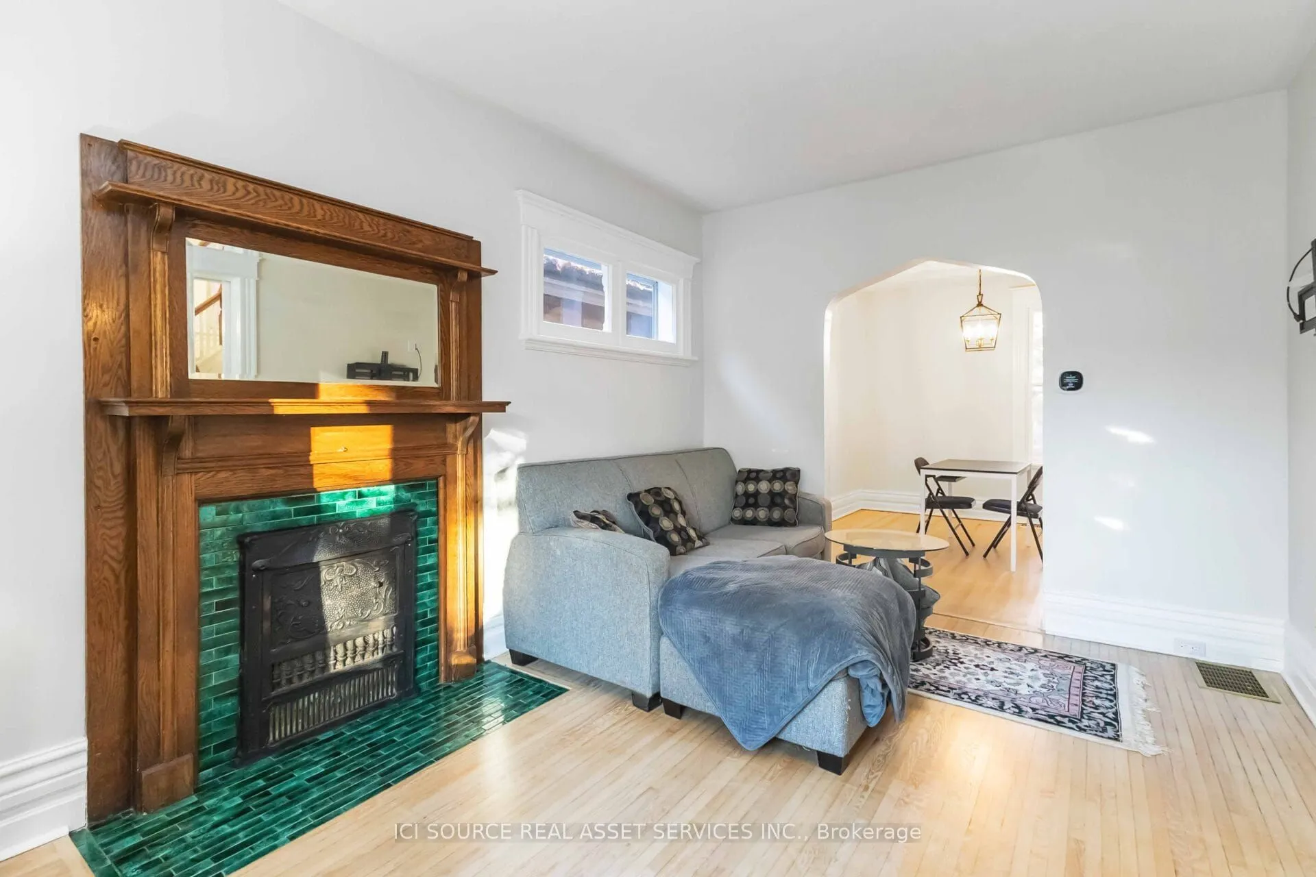 412 Grosvenor Street