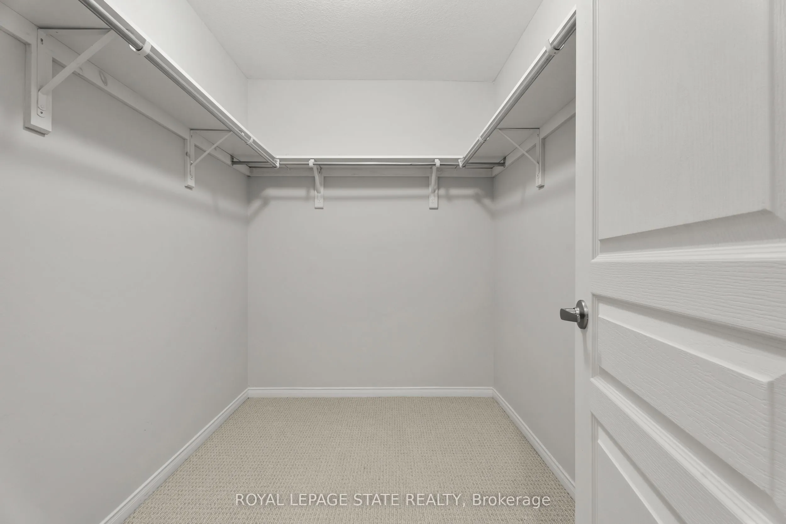 5044 serena Drive, #4