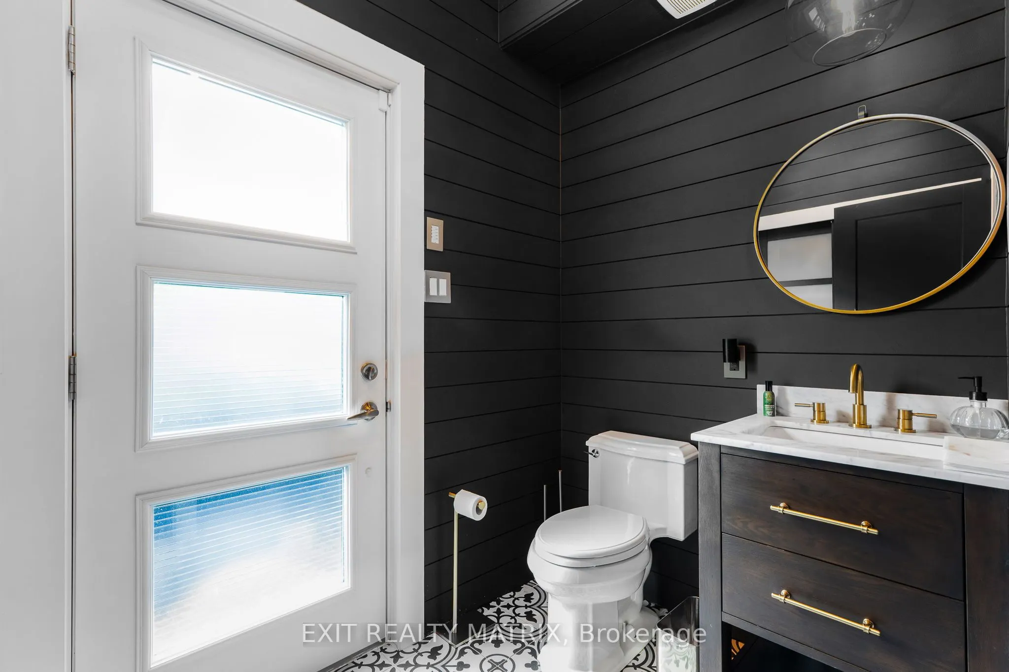 1271 GEORGES VANIER Drive