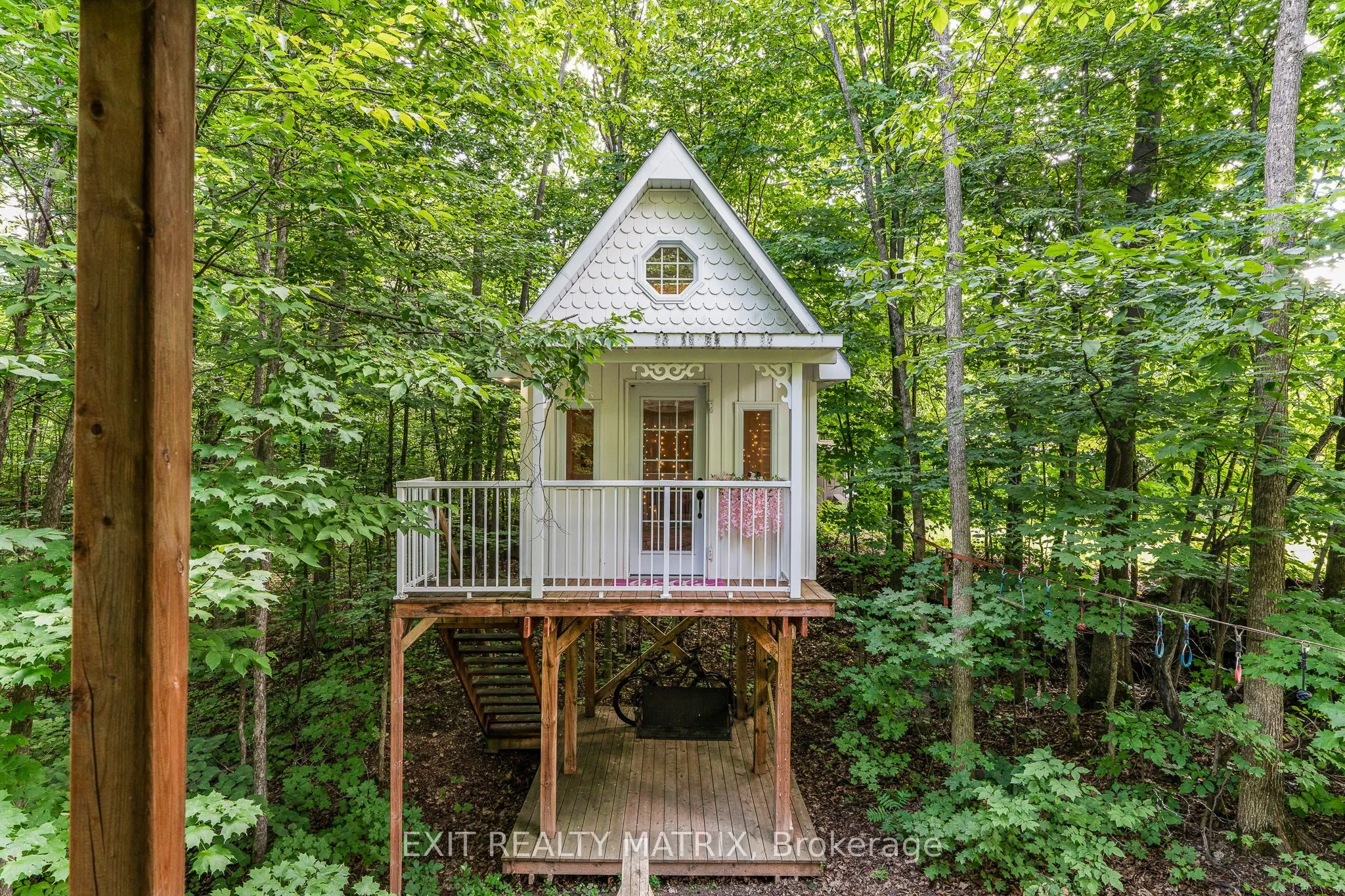 1271 GEORGES VANIER Drive