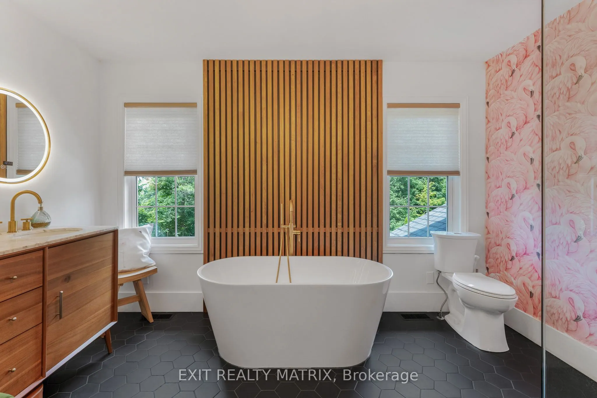 1271 GEORGES VANIER Drive