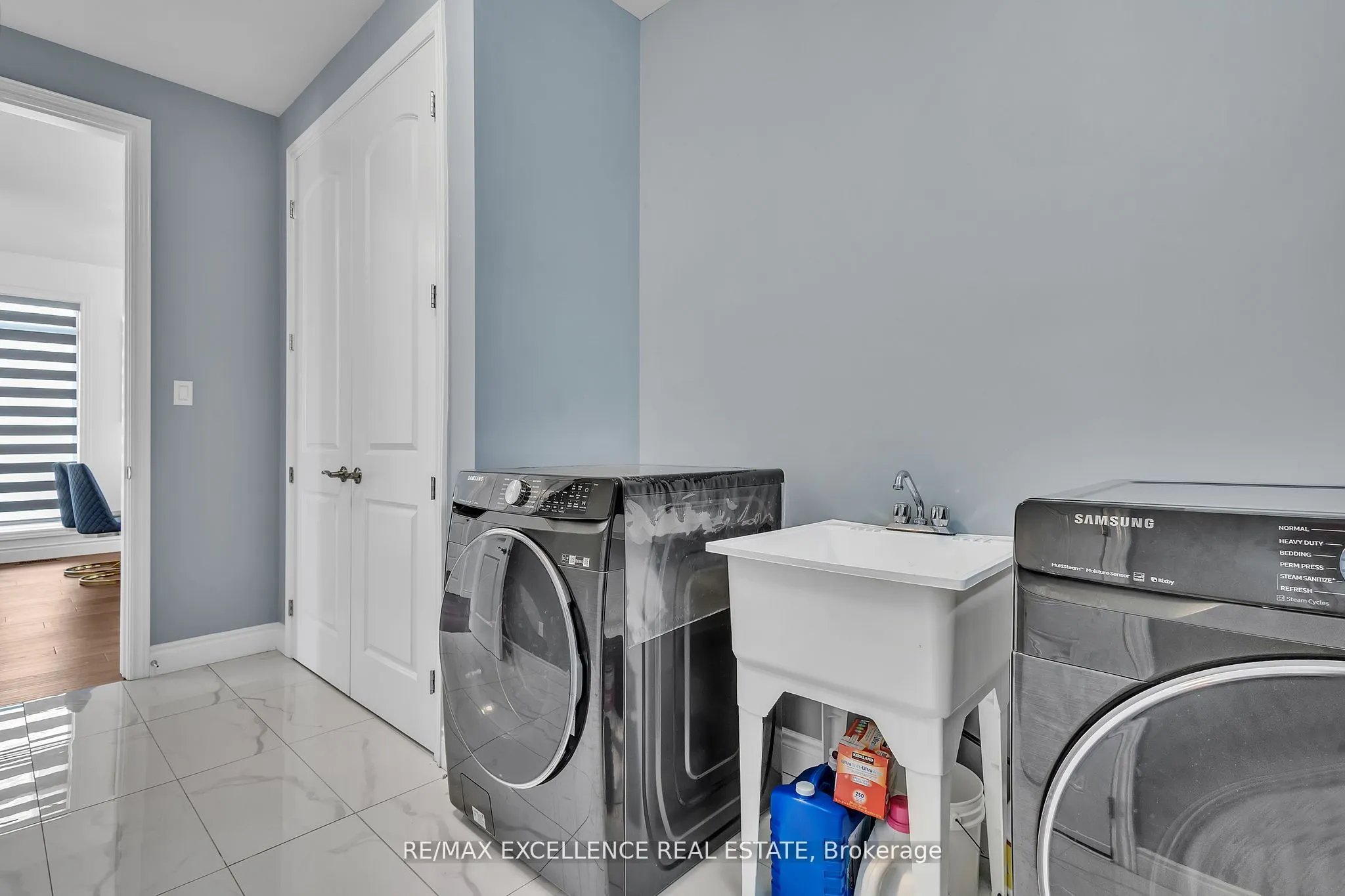 1464 Medway Park Drive