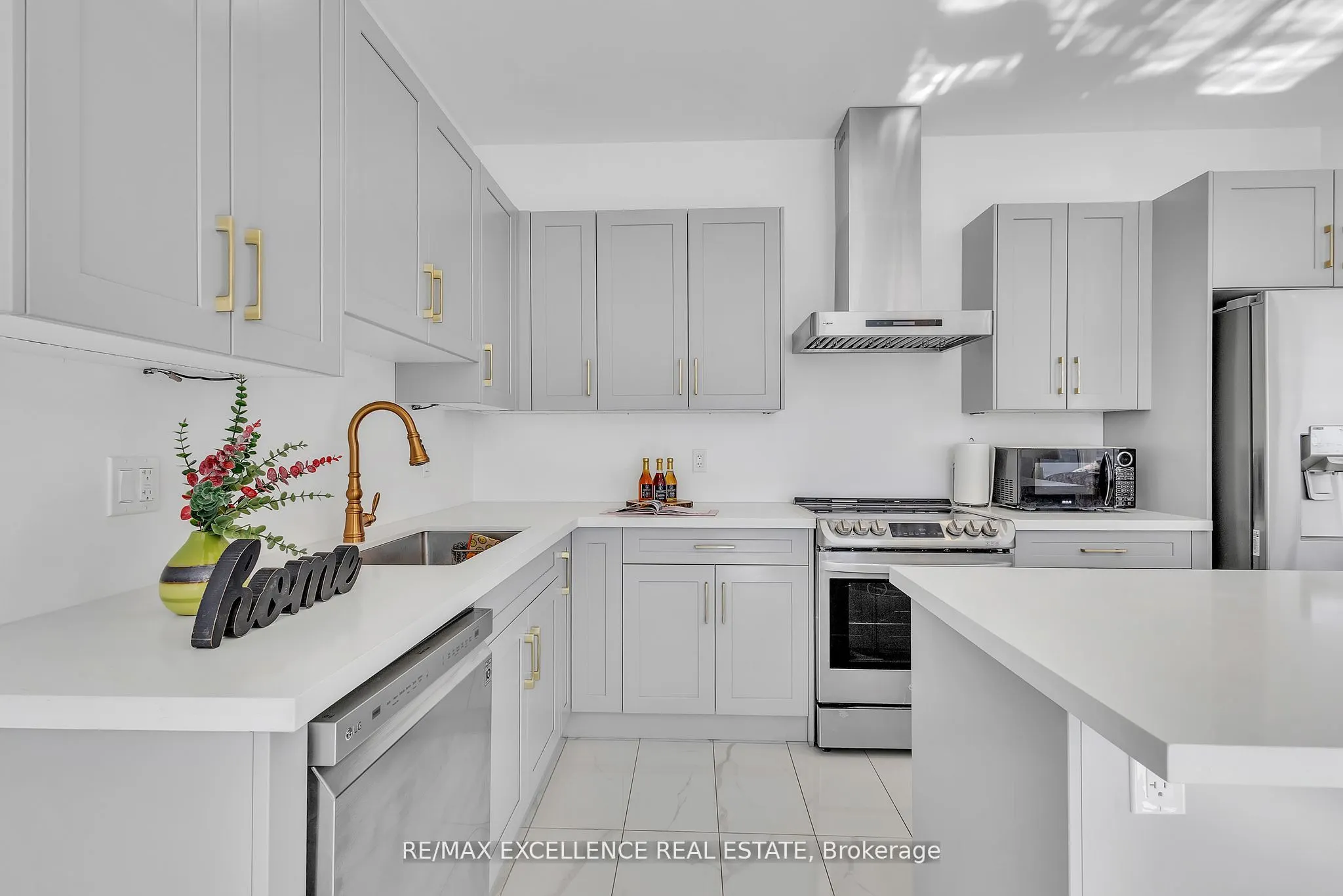 1464 Medway Park Drive