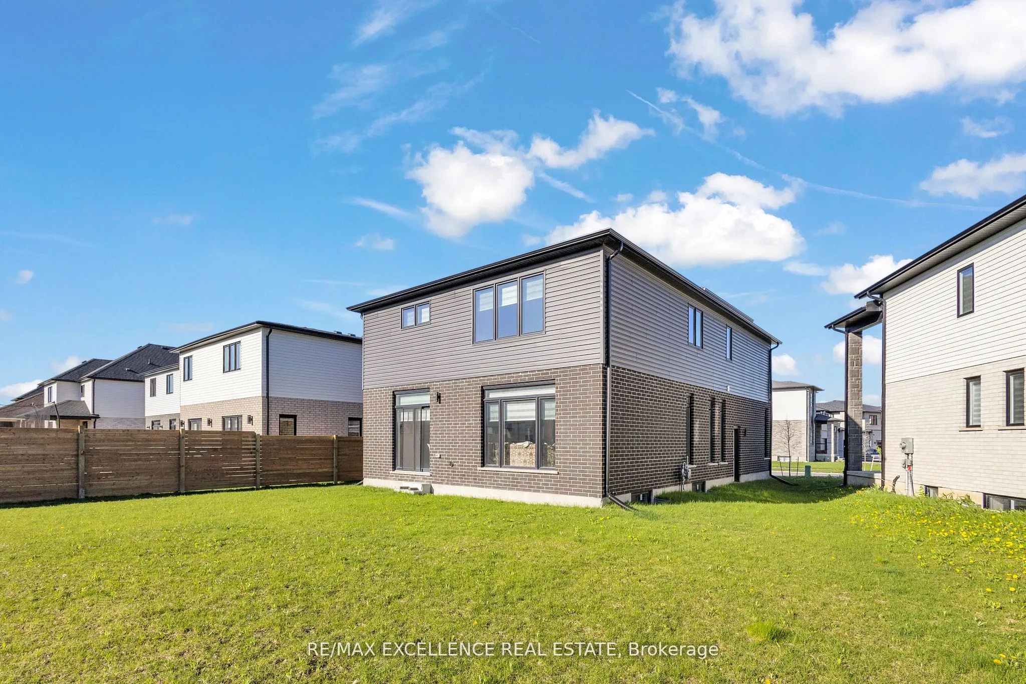 1464 Medway Park Drive