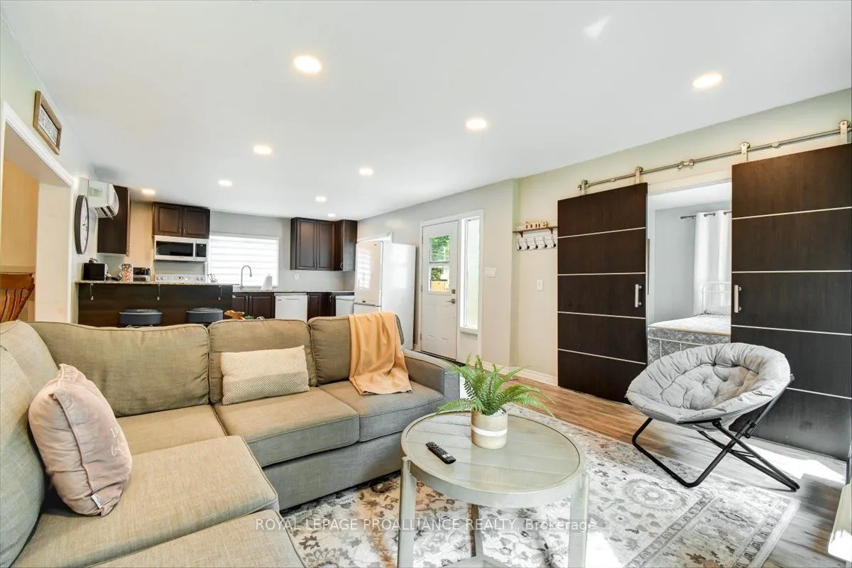 75 A & B Hughes Lane