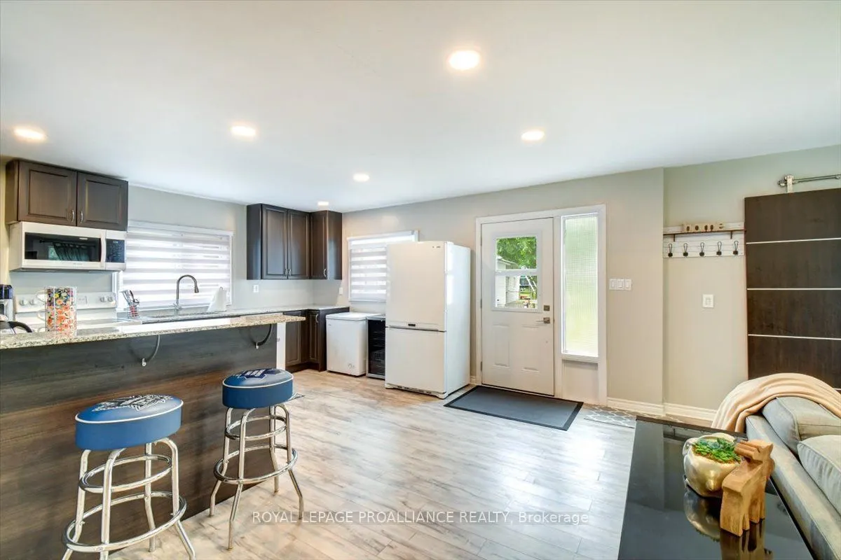 75 A & B Hughes Lane