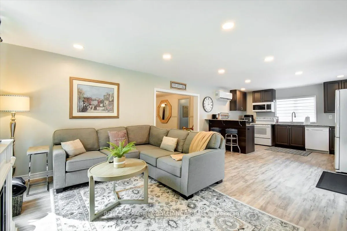 75 A & B Hughes Lane