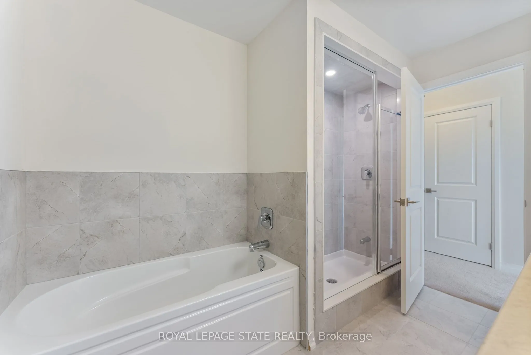 660 Colborne Street W, #26