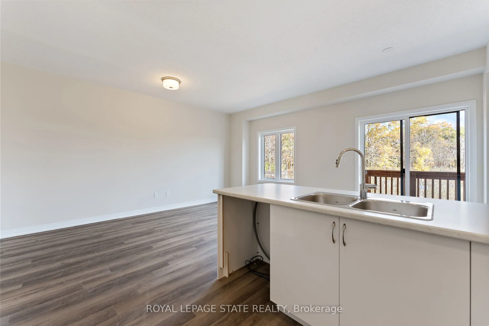 660 Colborne Street W, #26