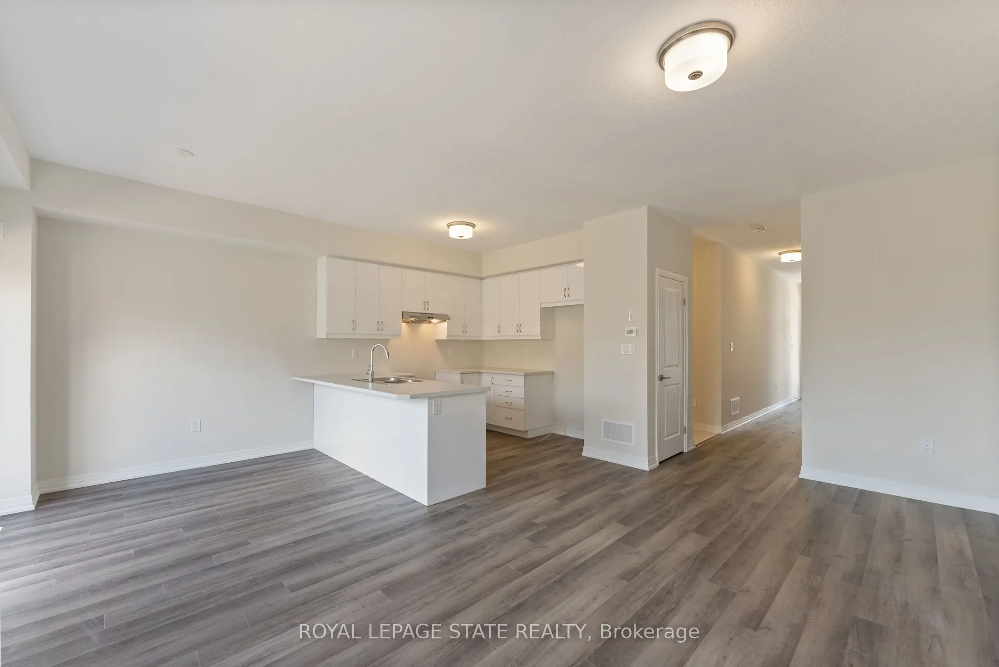 660 Colborne Street W, #26