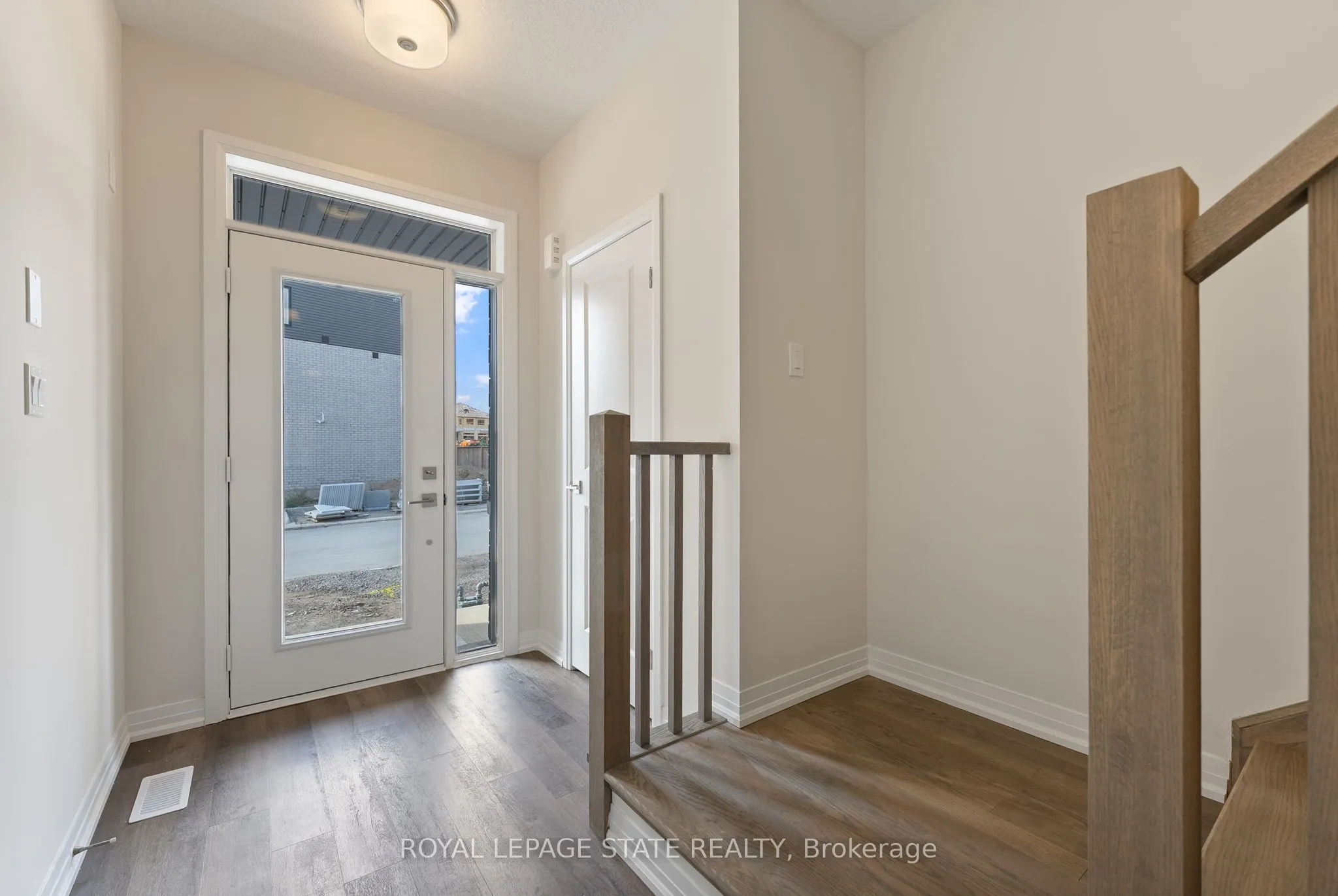 660 Colborne Street W, #26