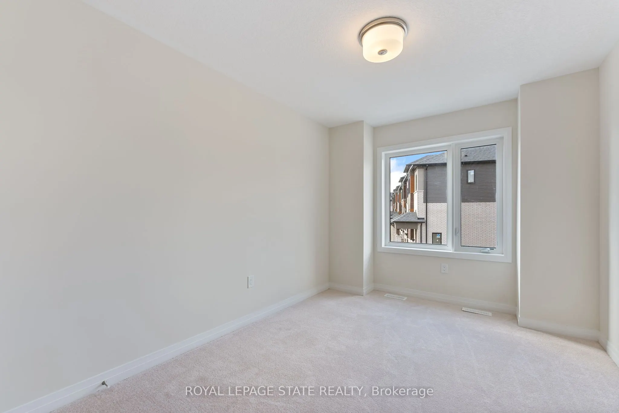 660 Colborne Street W, #26