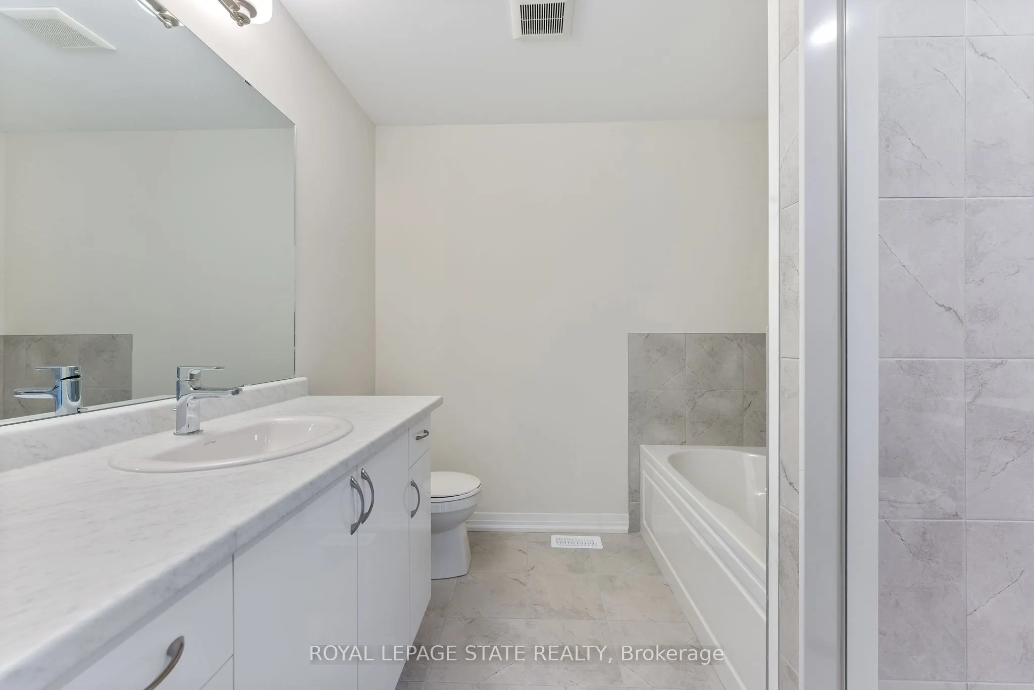 660 Colborne Street W, #26