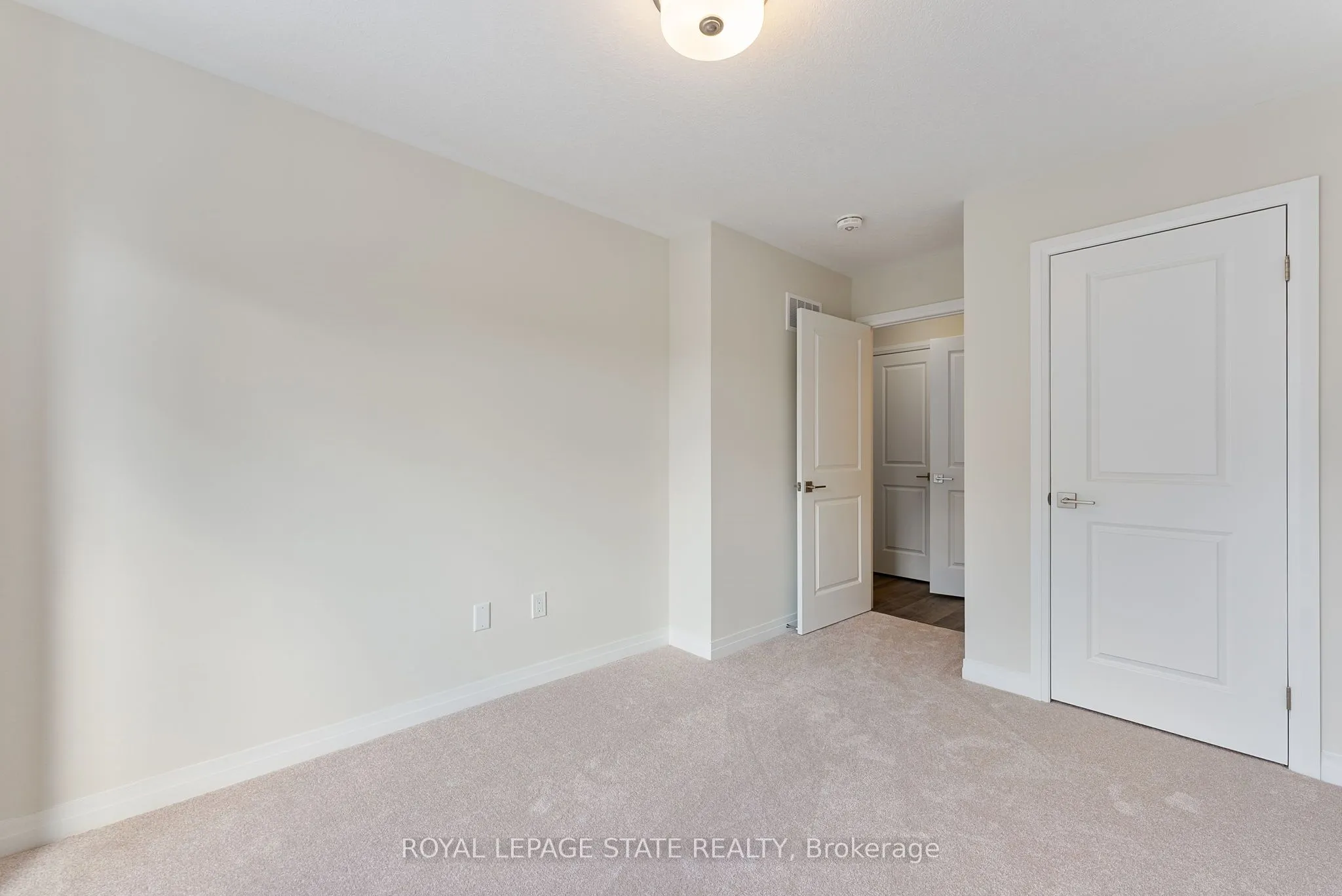 660 Colborne Street W, #26