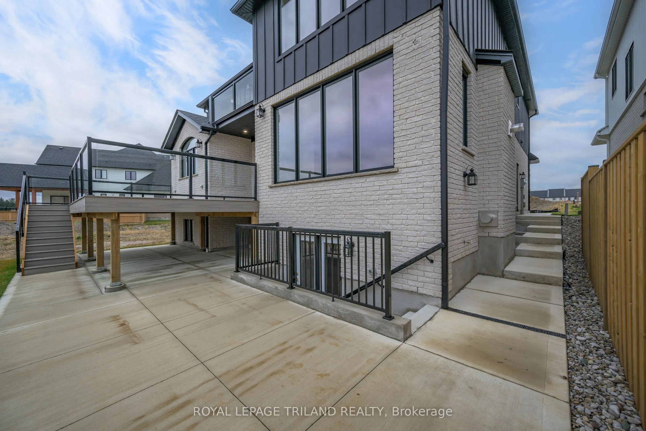 4038 AYRSHIRE Avenue