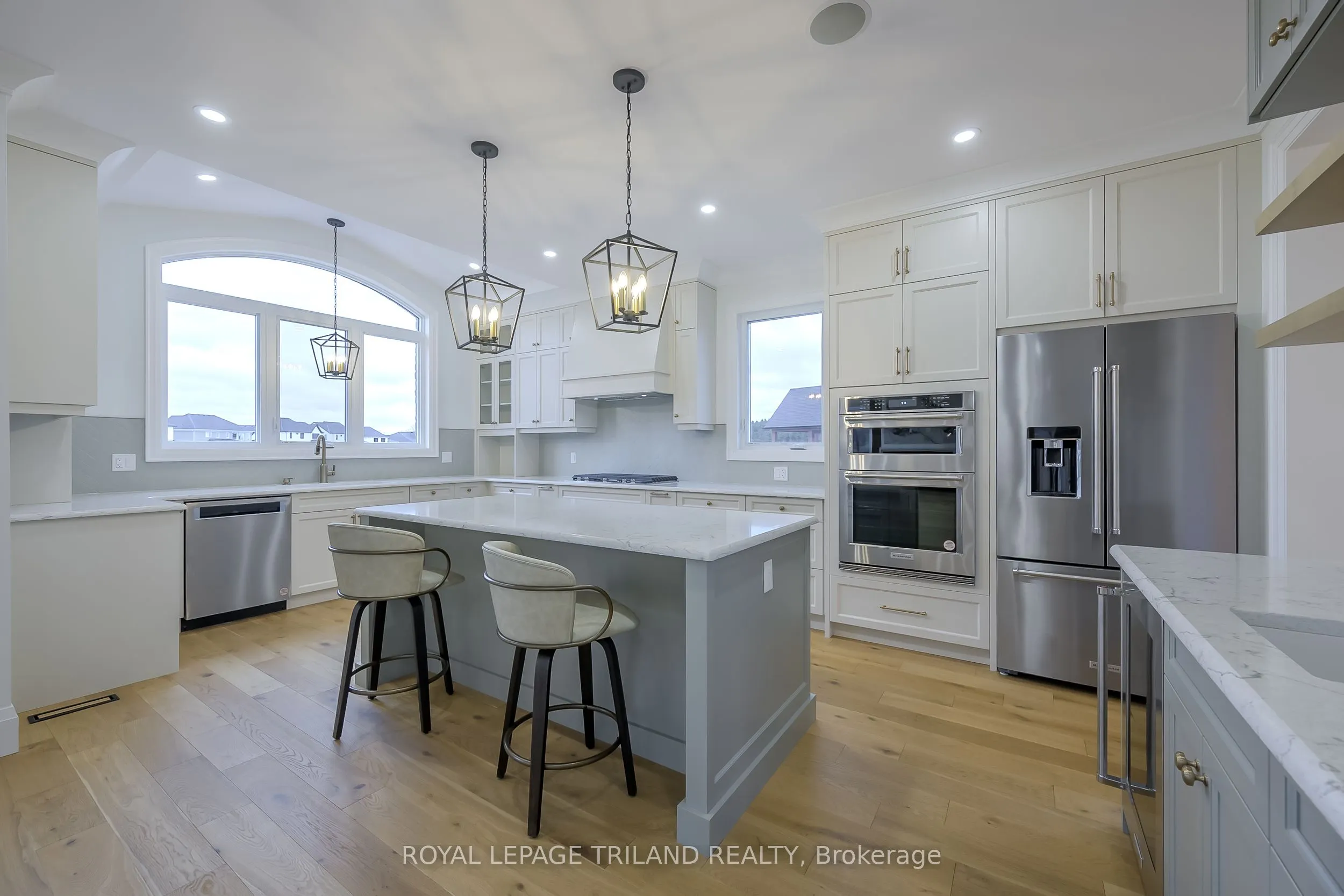 4038 AYRSHIRE Avenue