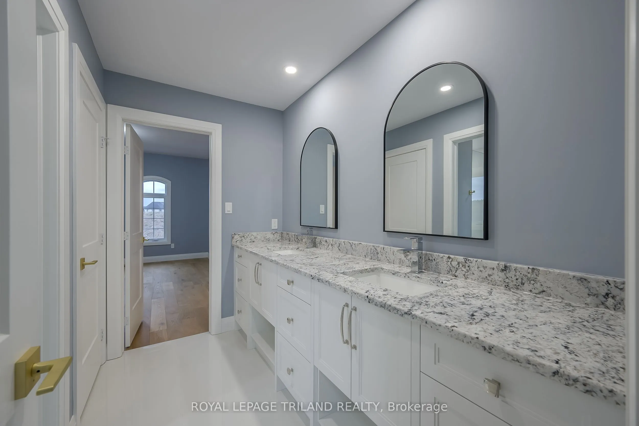 4038 AYRSHIRE Avenue