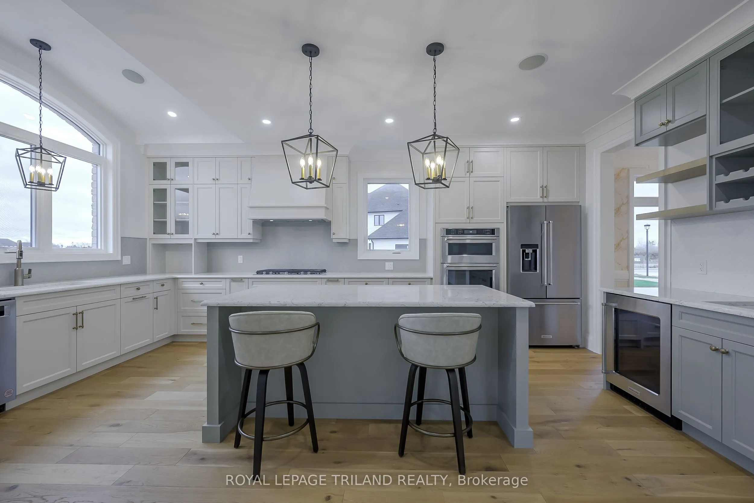 4038 AYRSHIRE Avenue