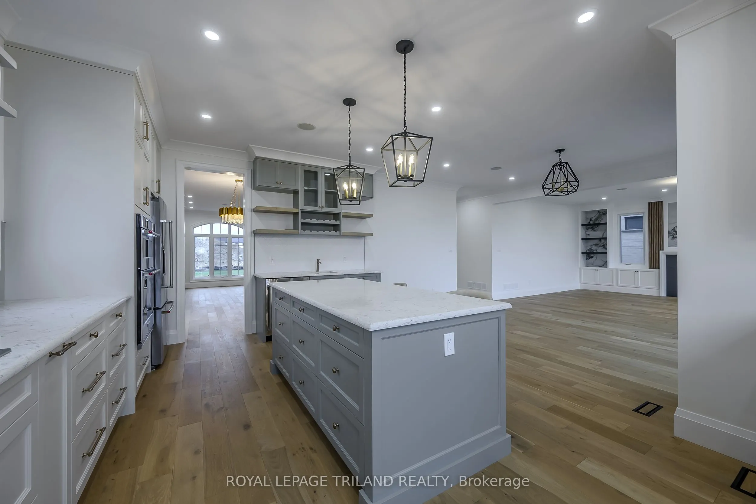 4038 AYRSHIRE Avenue