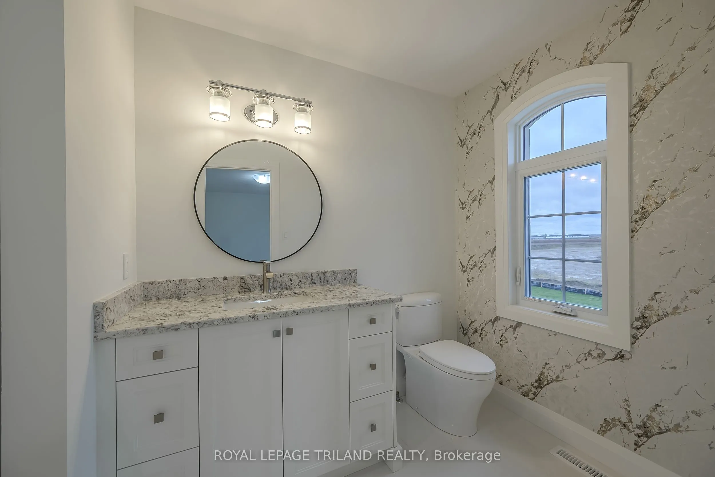 4038 AYRSHIRE Avenue