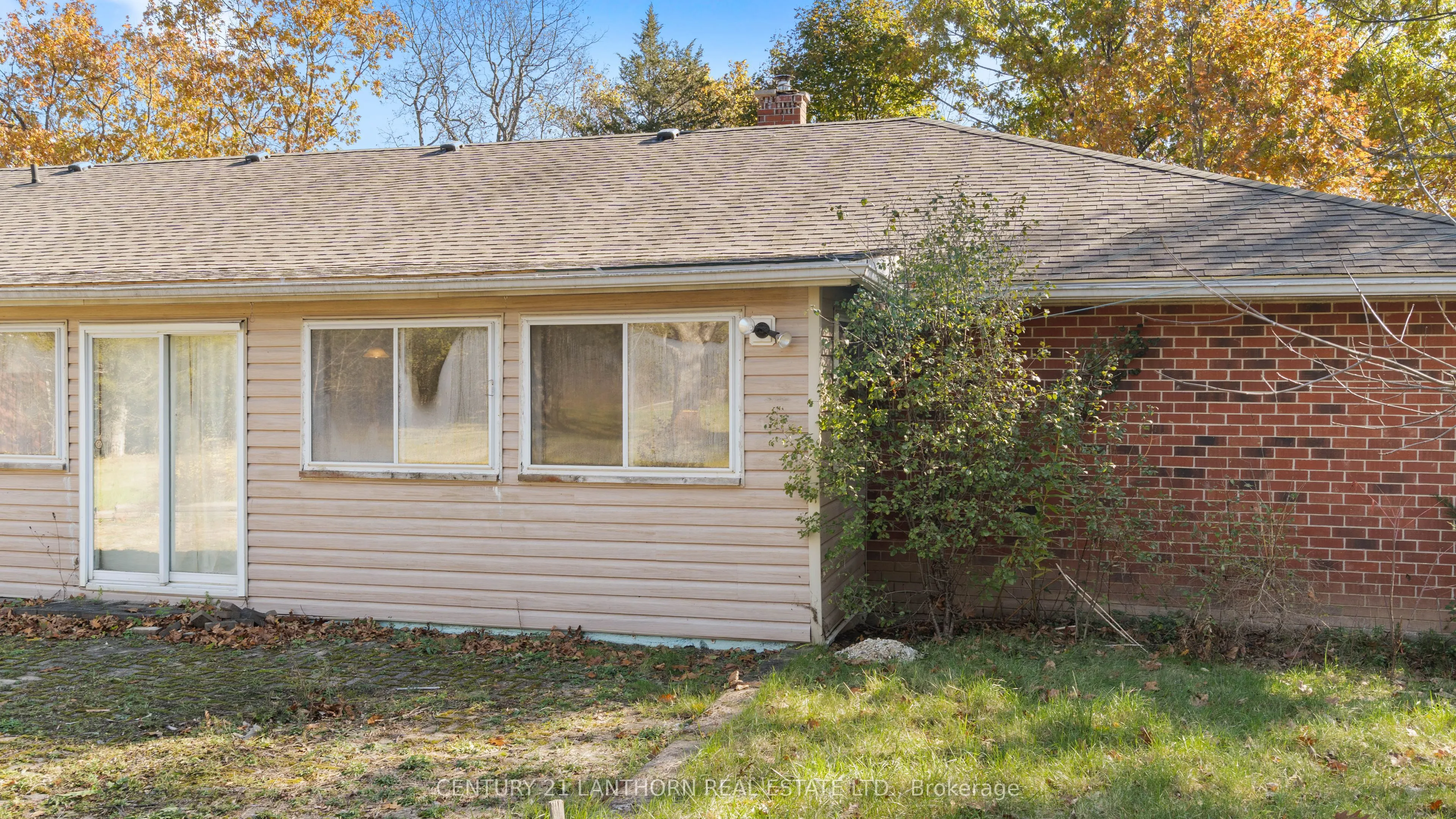 5073 Highway 62 Highway S