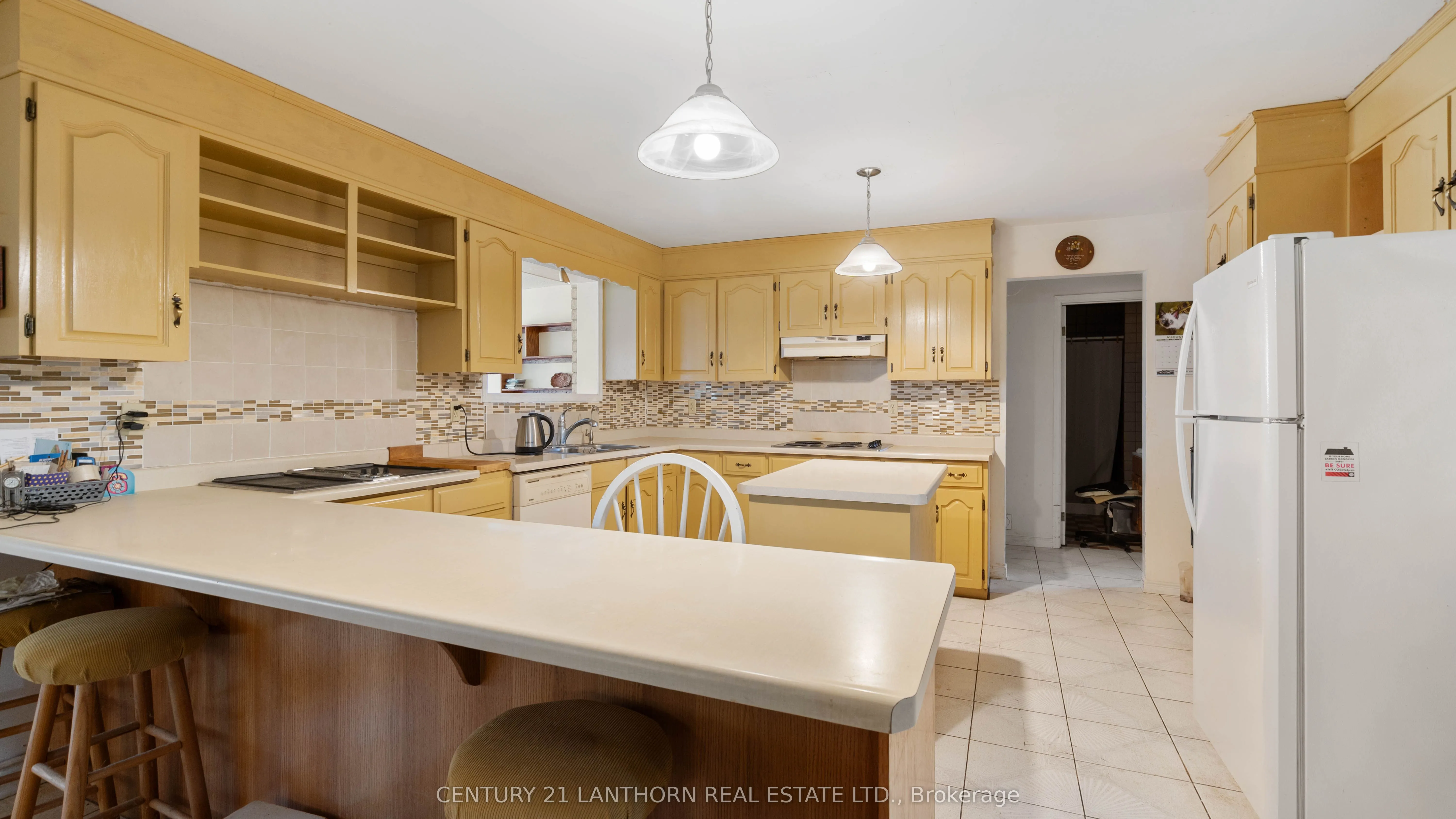 5073 Highway 62 Highway S